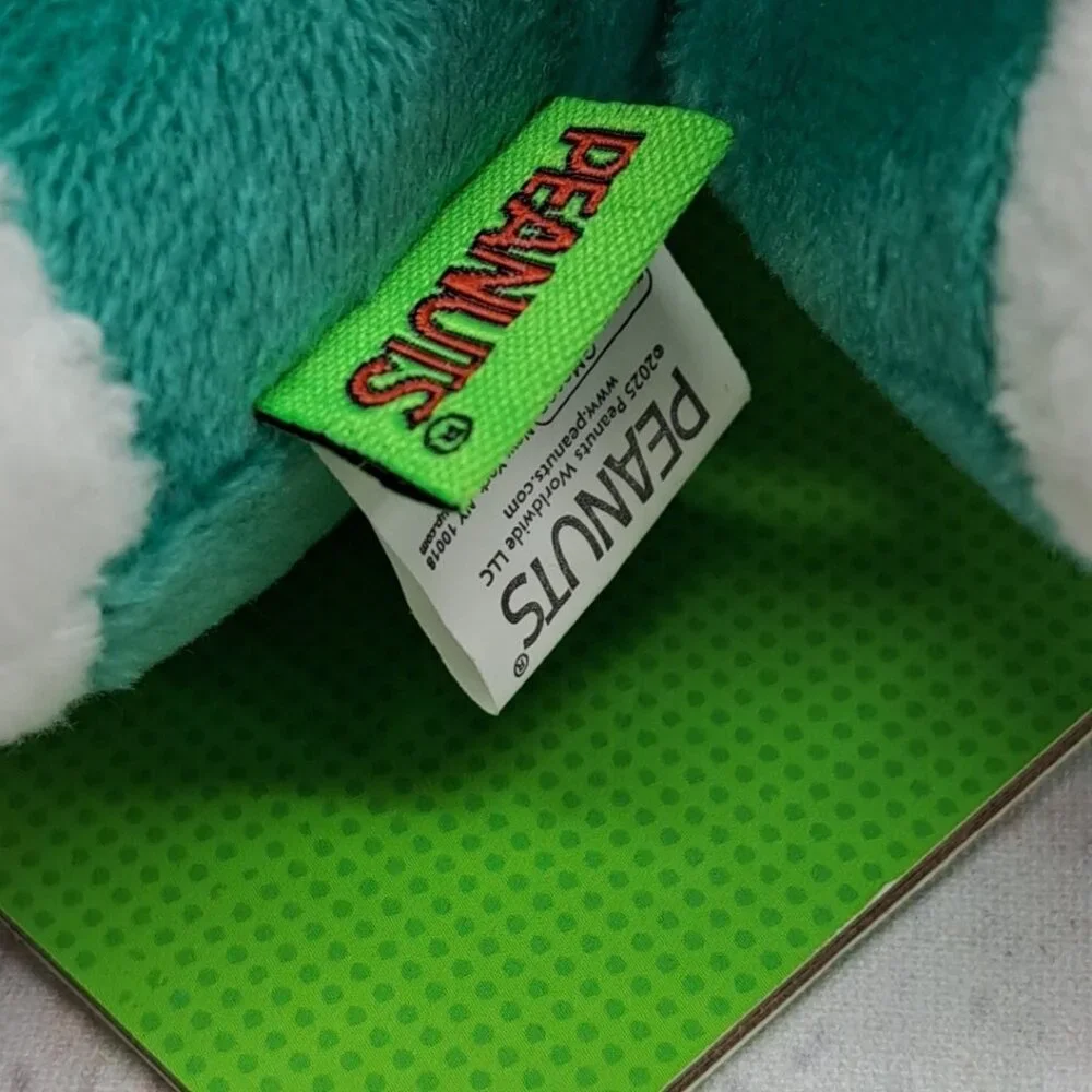 Peanuts Snoopy Christmas Squeaker Dog Plush 9in Toy NWT